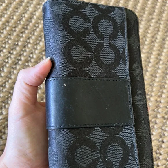 Coach Wallet - Picture 2 of 4